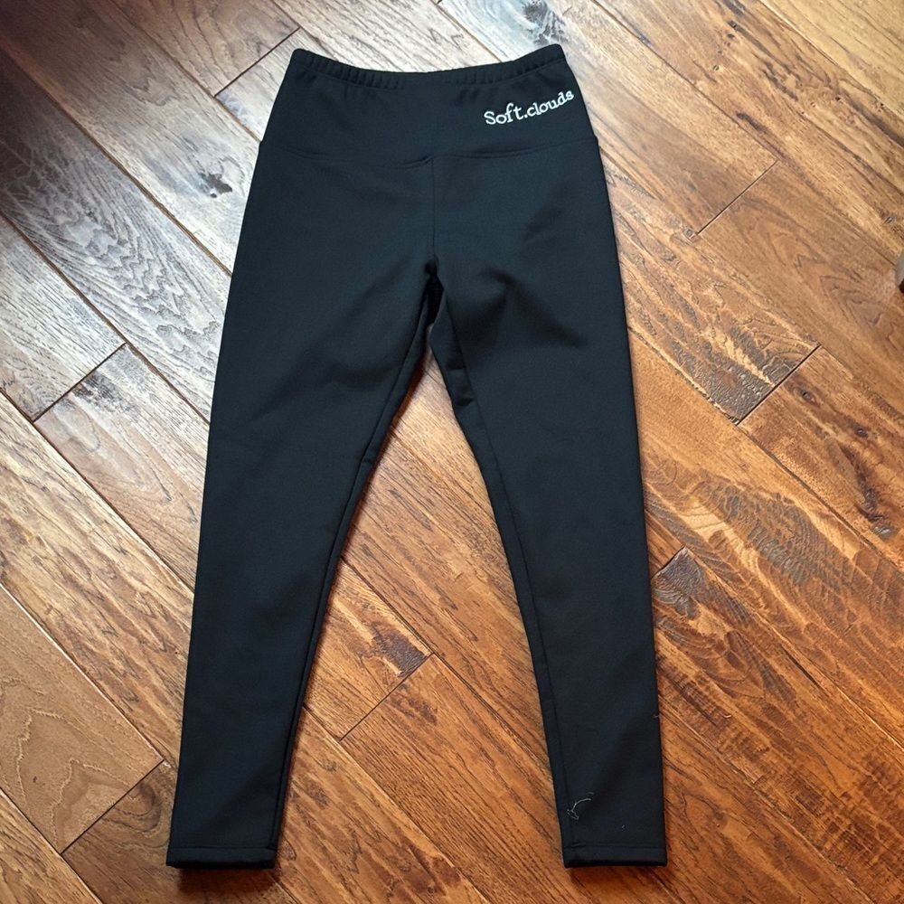 Soft. Clouds Classic Black Lined Leggings 1st layer
